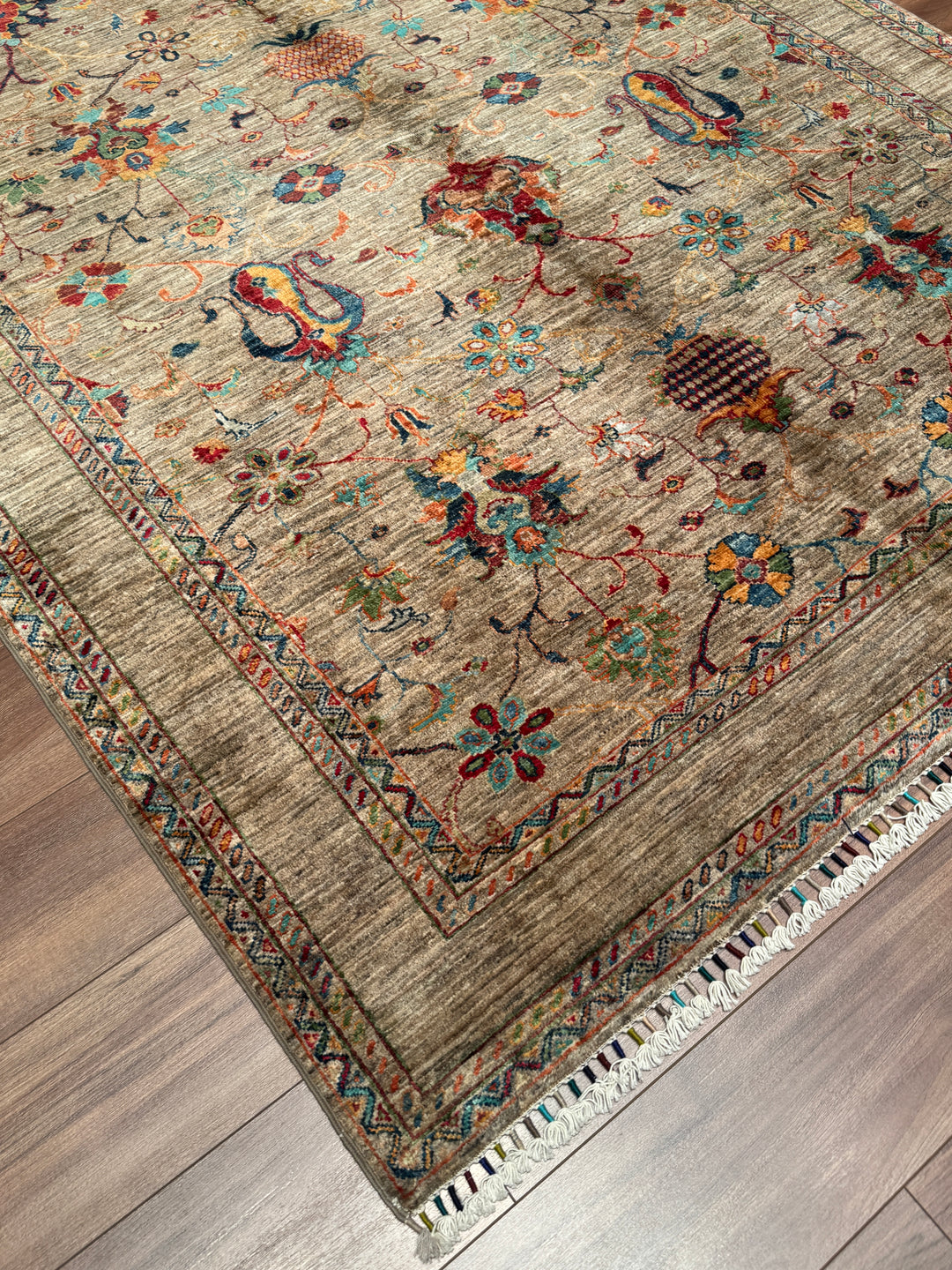 Sultani Binbirgece Orijinal El Dokuması Bej Kök Boya Yün Halı 176x237 4.17 Metrekare - 5x8 ft