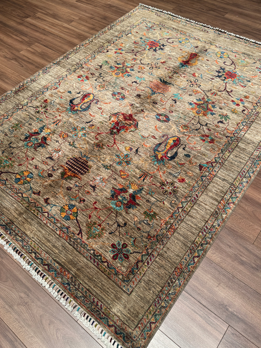 Sultani Binbirgece Orijinal El Dokuması Bej Kök Boya Yün Halı 176x237 4.17 Metrekare - 5x8 ft
