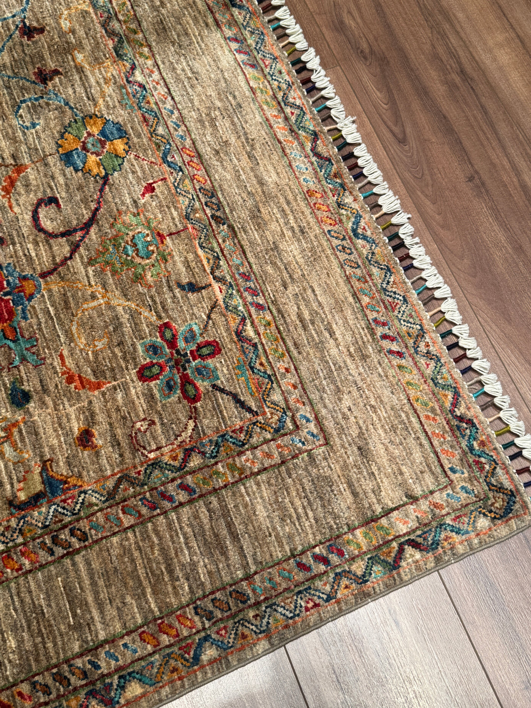 Sultani Binbirgece Orijinal El Dokuması Bej Kök Boya Yün Halı 176x237 4.17 Metrekare - 5x8 ft
