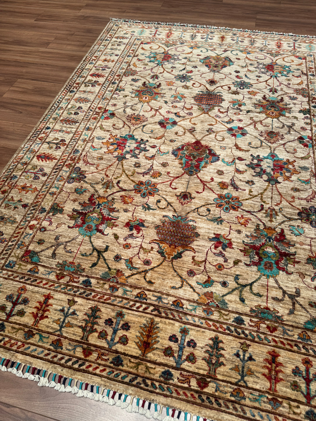 Sultani Binbirgece Orijinal El Dokuması Bej Kök Boya Yün Halı 169x229 3.87 Metrekare - 5x8 ft