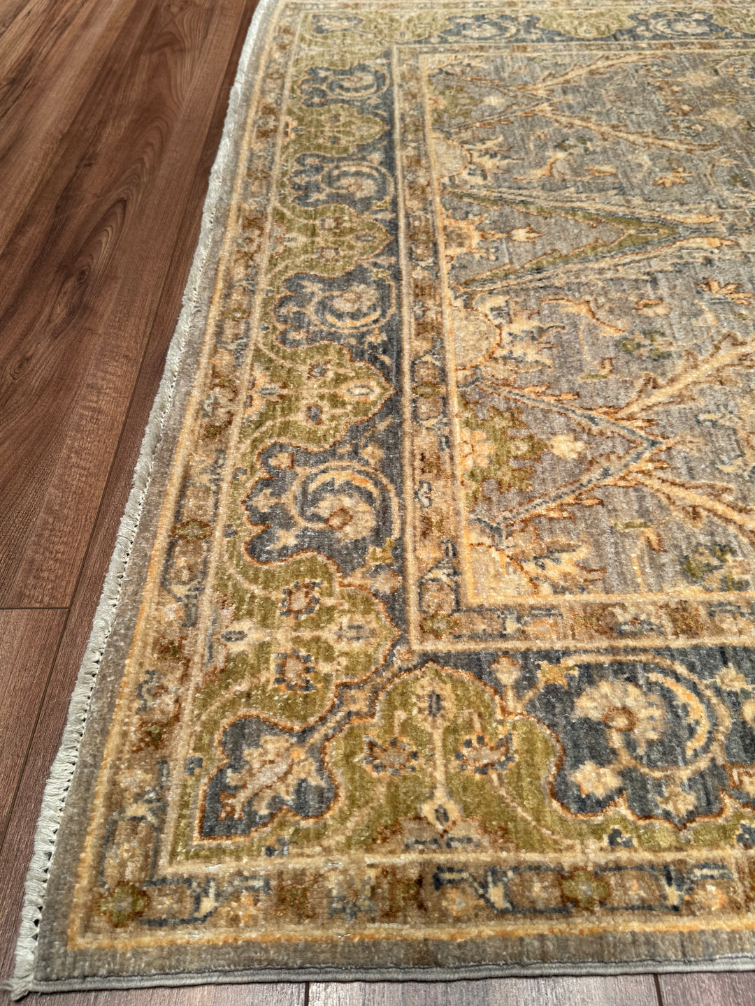 Uşak Orijinal El Dokuması Gri Bej Kök Boya Yün Halı 150x204 3.06 Metrekare - 5x6 ft