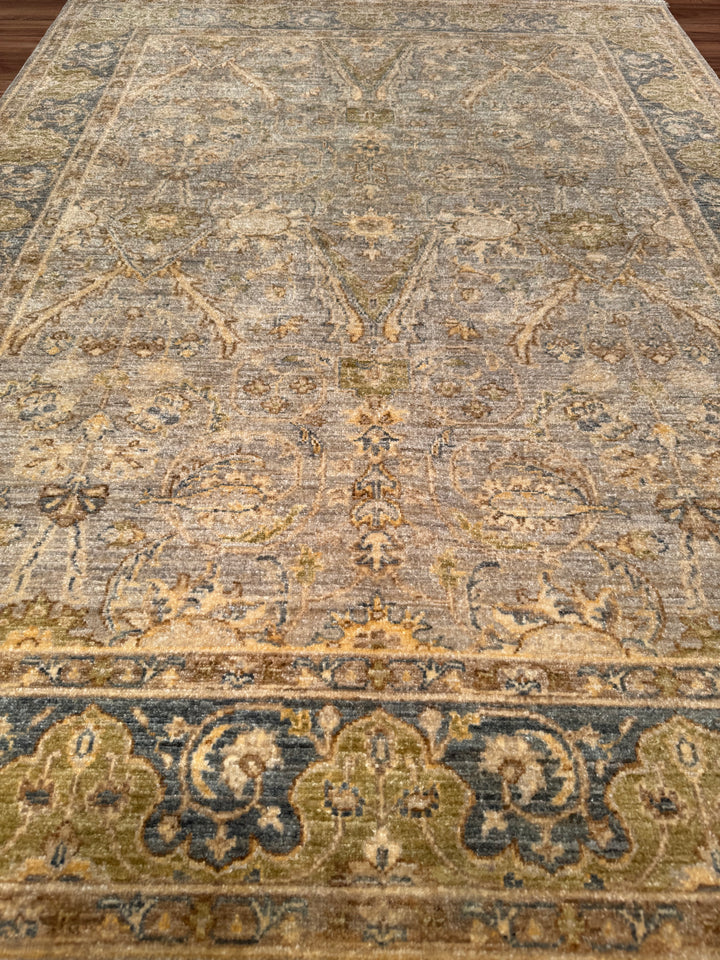 Uşak Orijinal El Dokuması Gri Bej Kök Boya Yün Halı 150x204 3.06 Metrekare - 5x6 ft