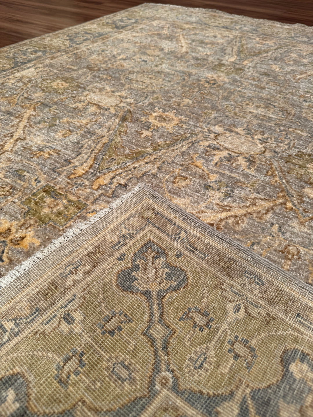 Uşak Orijinal El Dokuması Gri Bej Kök Boya Yün Halı 150x204 3.06 Metrekare - 5x6 ft