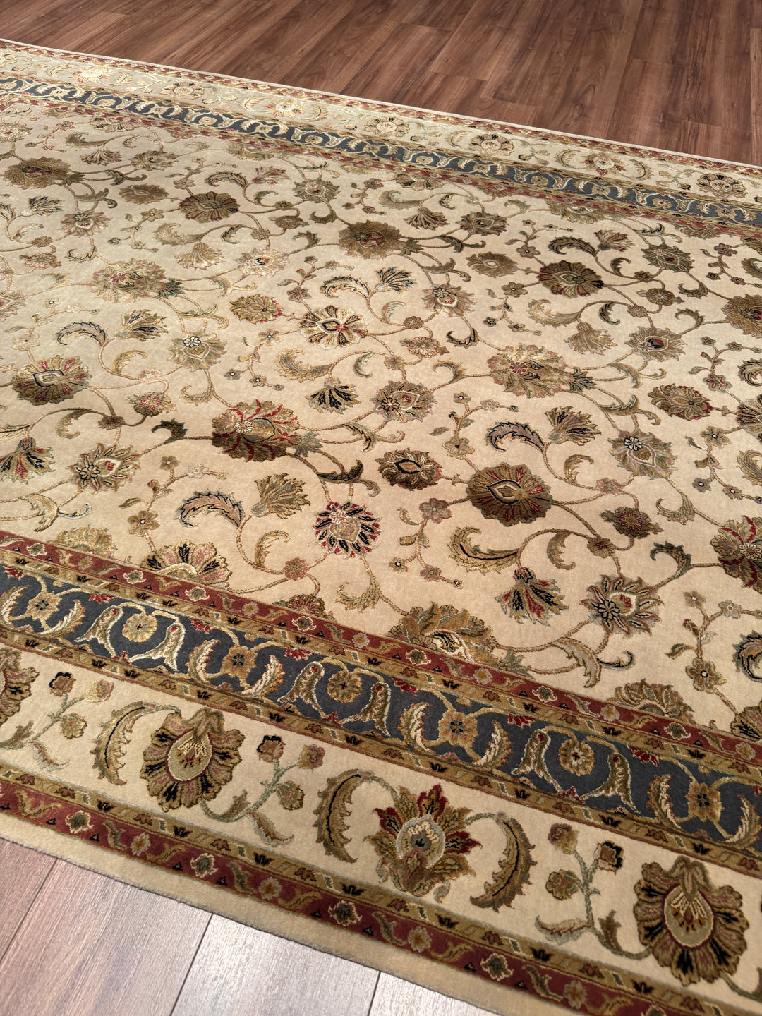 Hint Uşağı Aurora Orijinal El Dokuması Bej Yün İpek Halı 200x300 6 Metrekare - 7x10 ft