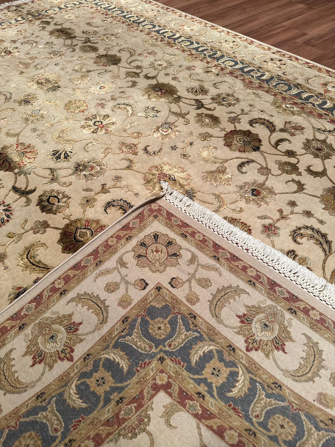 Hint Uşağı Aurora Orijinal El Dokuması Bej Yün İpek Halı 200x300 6 Metrekare - 7x10 ft