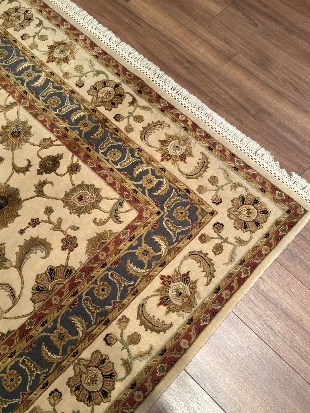 Hint Uşağı Aurora Orijinal El Dokuması Bej Yün İpek Halı 200x300 6 Metrekare - 7x10 ft