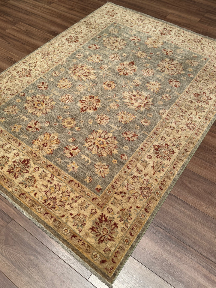 Uşak Orijinal El Dokuması Krem Kök Boya Yün Halı 150x205 3.08 Metrekare - 6x8 ft