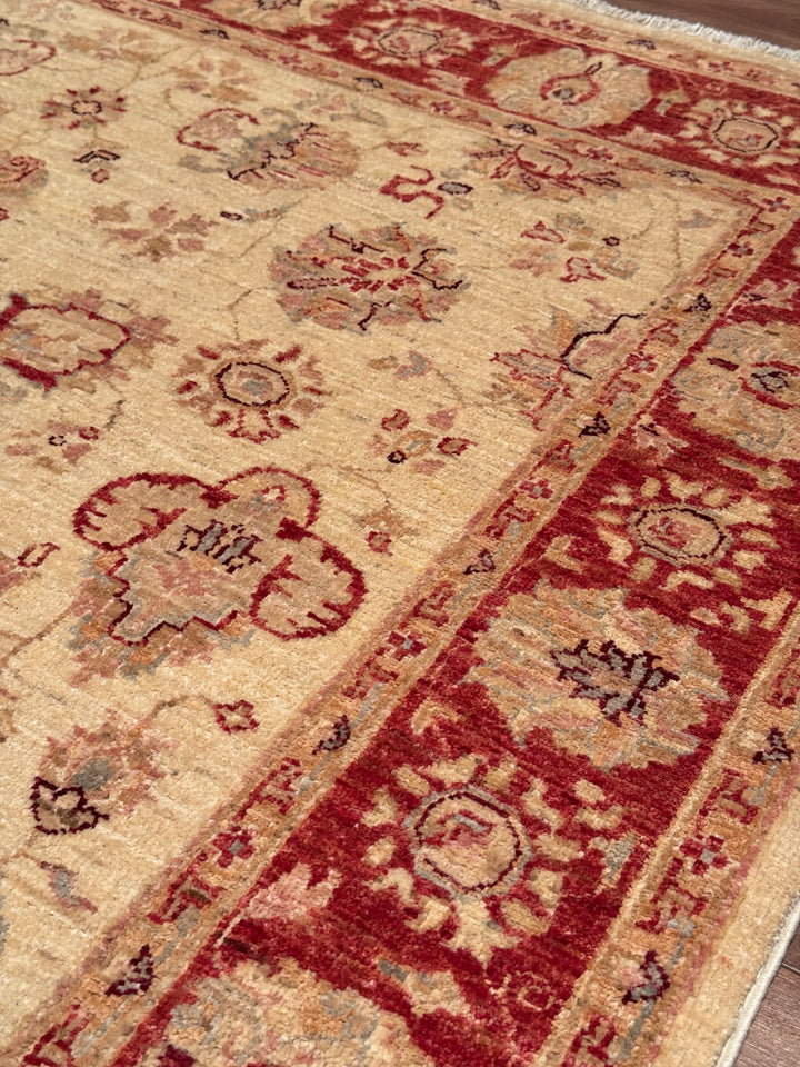 Uşak Orijinal El Dokuması Kırmızı Krem Kök Boya Yün Halı 147x204 3.00 Metrekare - 6x8 ft