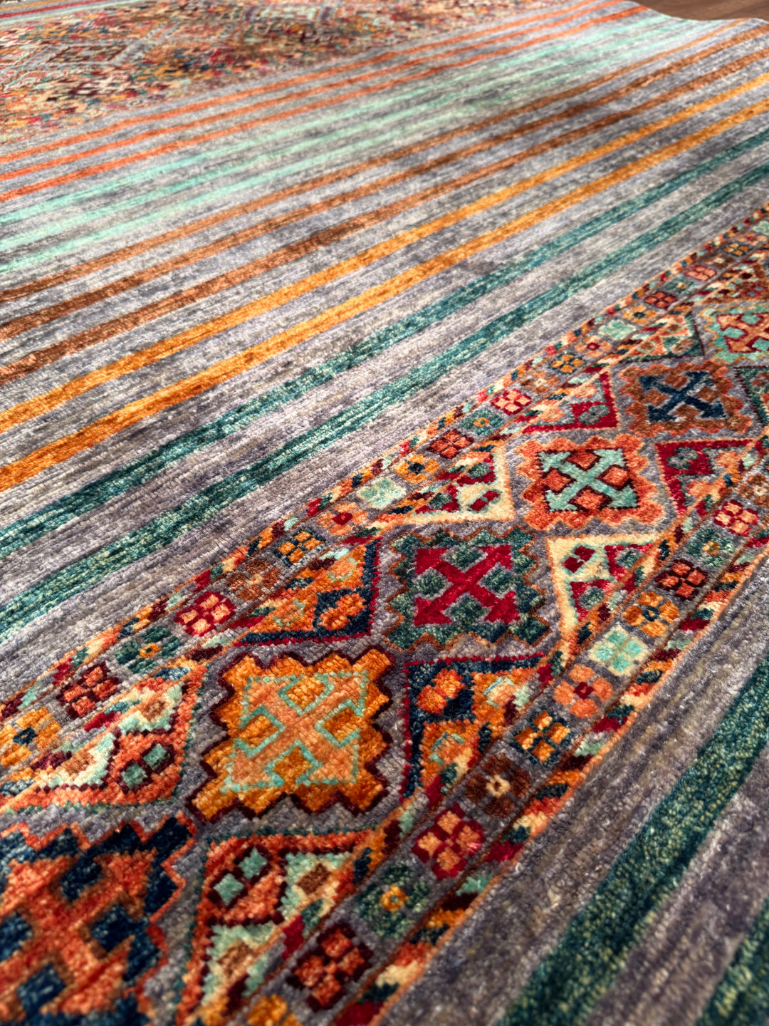 Khorjin Orijinal El Dokuması Multi Kök Boya Yün Halı 209x302 6.31 Metrekare - 7x10 ft