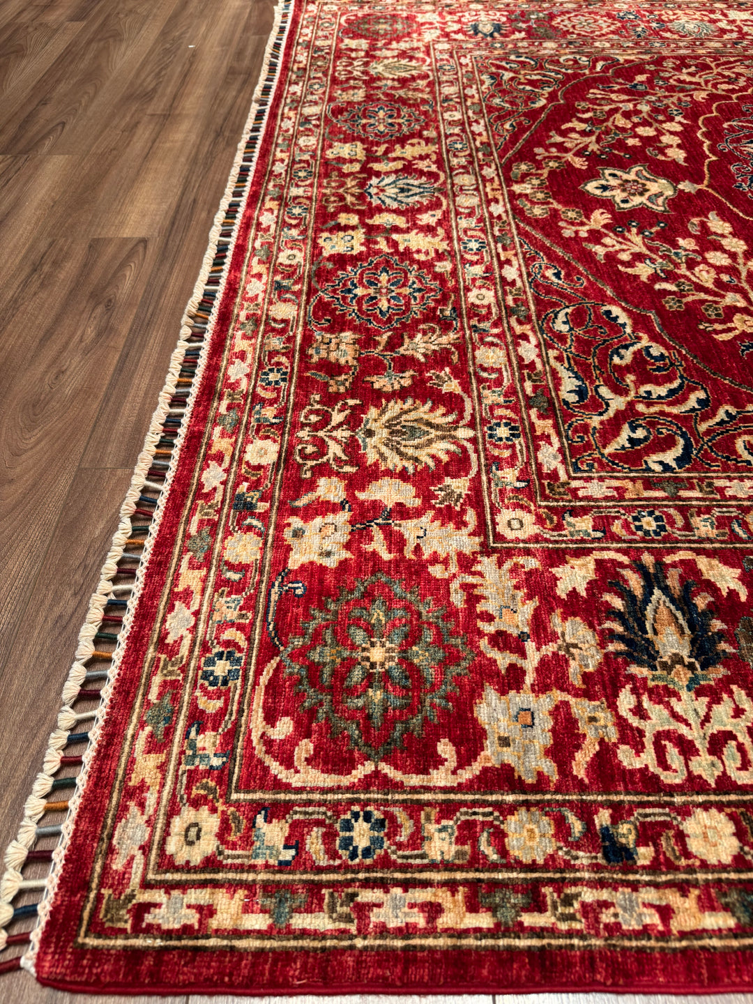 سجادة هيريز الأصلية المصنوعة يدويًا من الصوف الأحمر المصبوغ بصبغة الجذور، 211×290، 6.12 متر مربع - 7×10 قدم