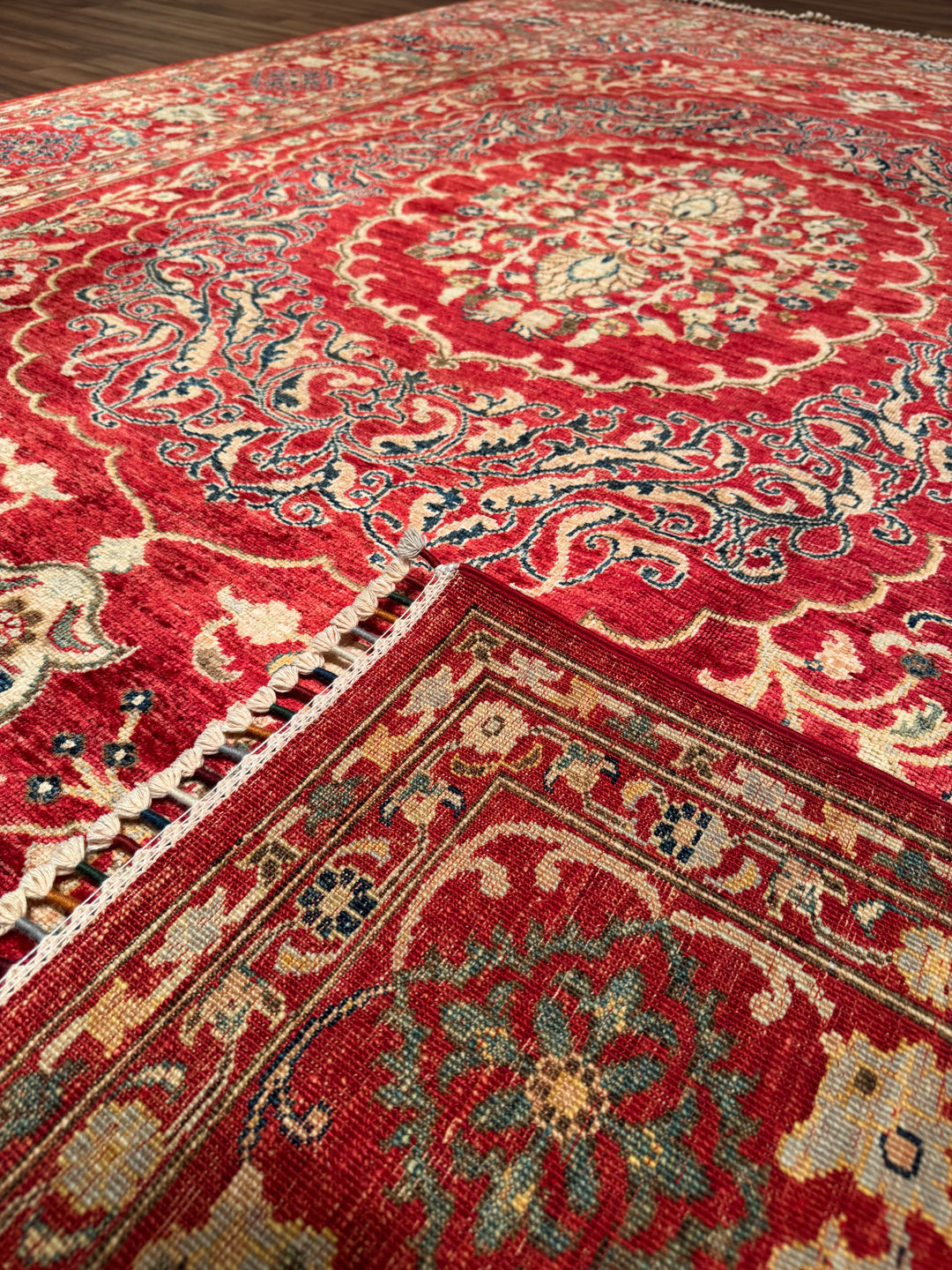 سجادة هيريز الأصلية المصنوعة يدويًا من الصوف الأحمر المصبوغ بصبغة الجذور، 211×290، 6.12 متر مربع - 7×10 قدم