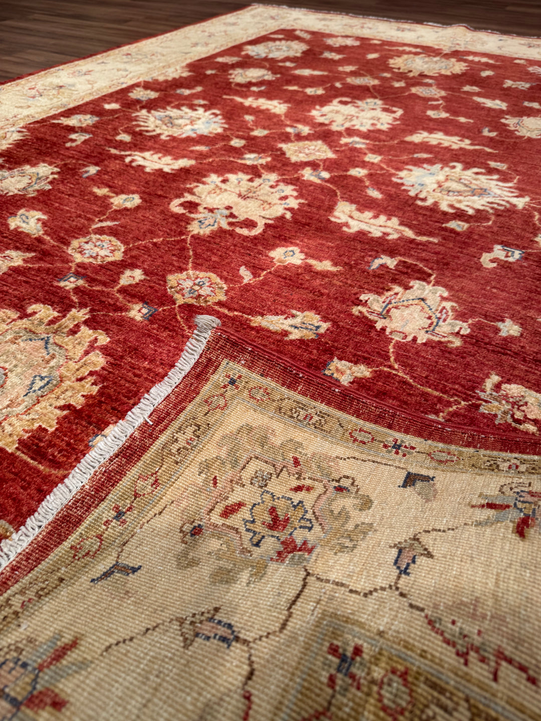 Uşak Orijinal El Dokuması Kırmızı Krem Kök Boya Yün Halı 169x234 3.95 Metrekare - 6x8 ft