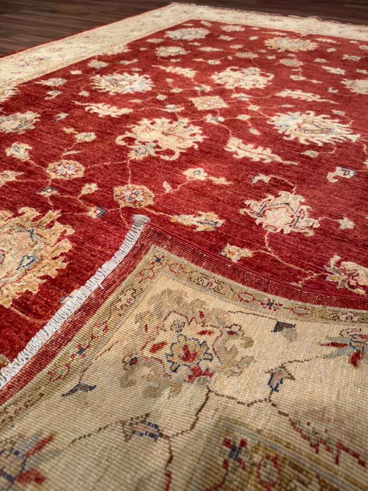 Uşak Orijinal El Dokuması Kırmızı Krem Kök Boya Yün Halı 169x234 3.95 Metrekare - 6x8 ft