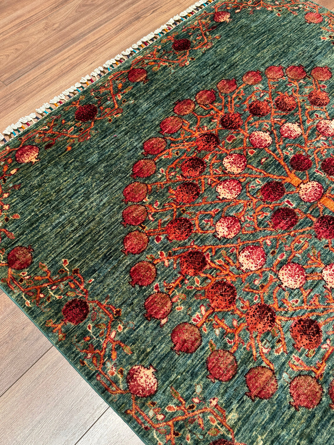 Nar Ağacı Orijinal El Dokuması Yeşil Kök Boya Yün Halı 153x203 3.11 Metrekare - 5x6 ft