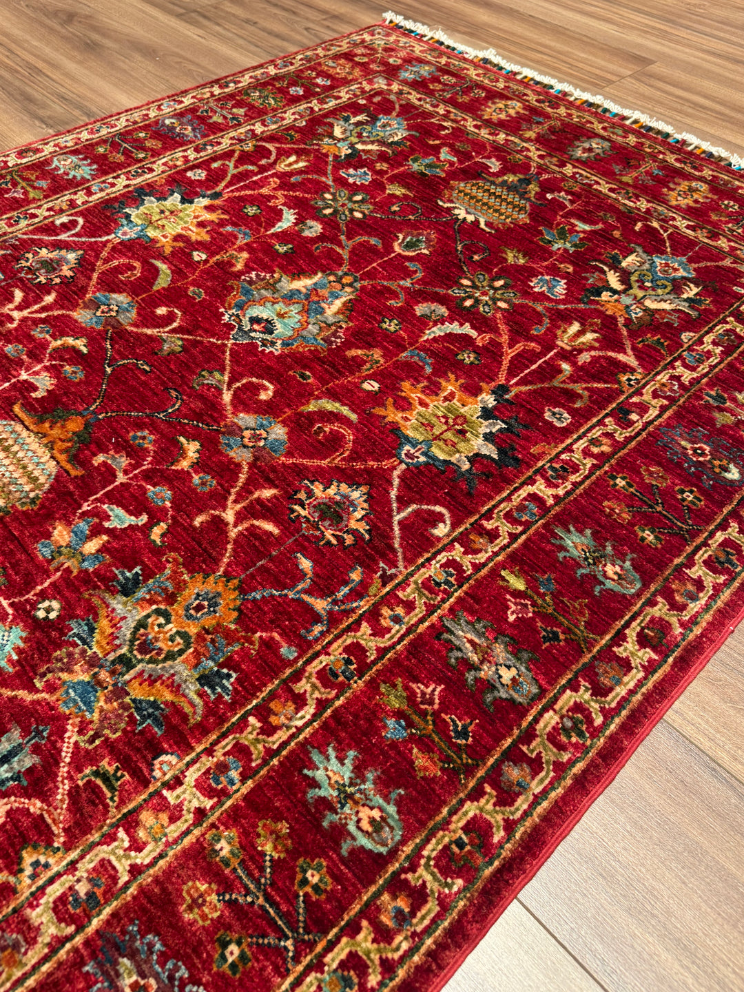 Sultani Binbirgece Orijinal El Dokuması Kırmızı Kök Boya Yün Halı 123x183 2.25 Metrekare - 4x6 ft
