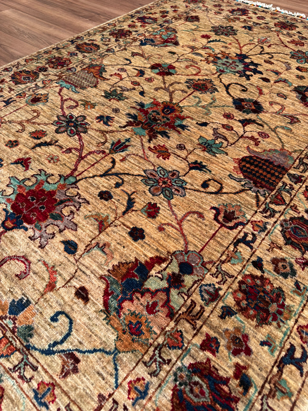 Sultani Binbirgece Orijinal El Dokuması Bej Kök Boya Yün Halı 127x190 2.41 Metrekare - 4x6 ft