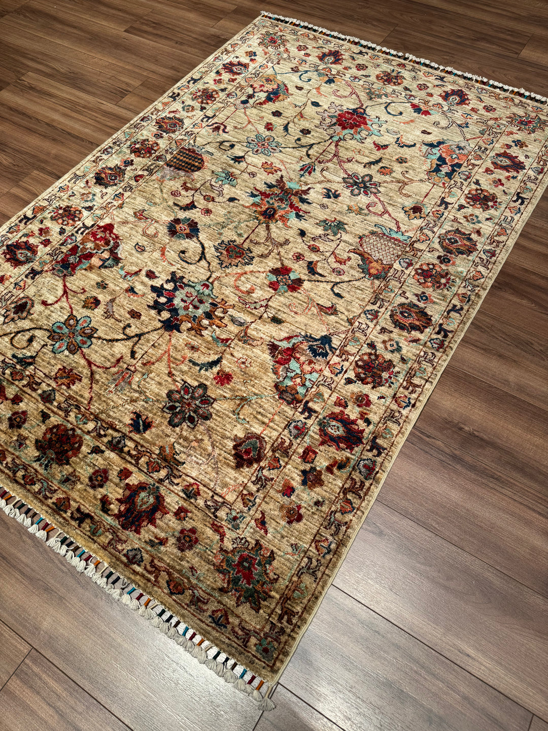 Sultani Binbirgece Orijinal El Dokuması Bej Kök Boya Yün Halı 127x190 2.41 Metrekare - 4x6 ft