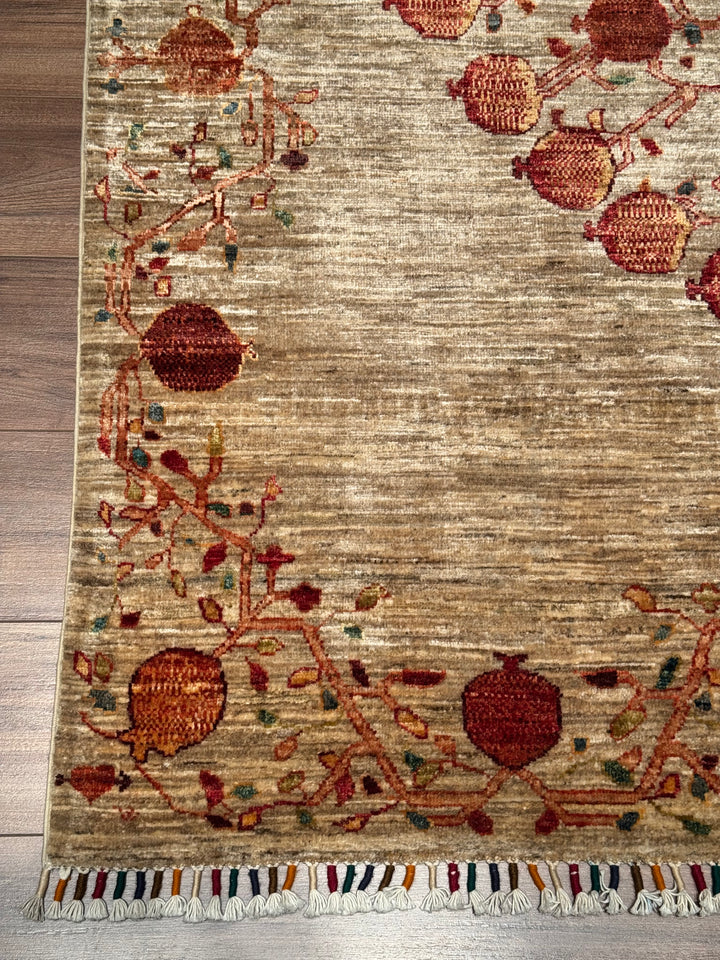 Nar Ağacı Orijinal El Dokuması Bej Kök Boya Yün Halı 204x302 6.16 Metrekare - 7x10 ft