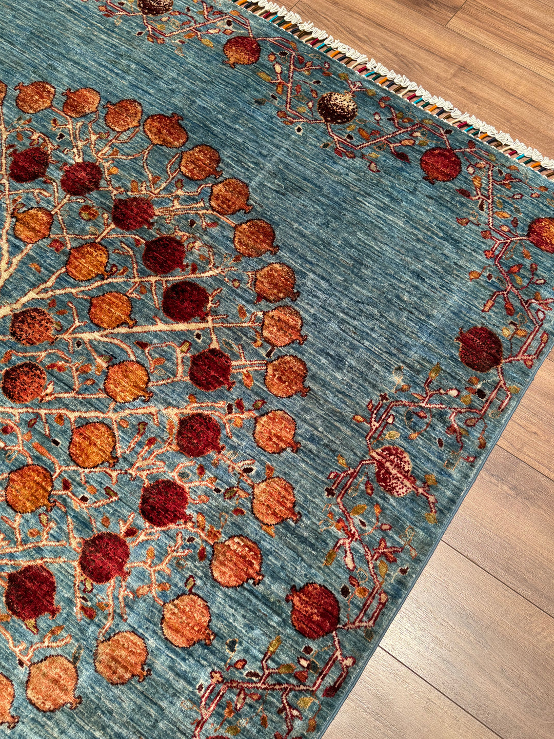 Nar Ağacı Orijinal El Dokuması Mavi Kök Boya Yün Halı 171x242 4.14 Metrekare - 5x8 ft