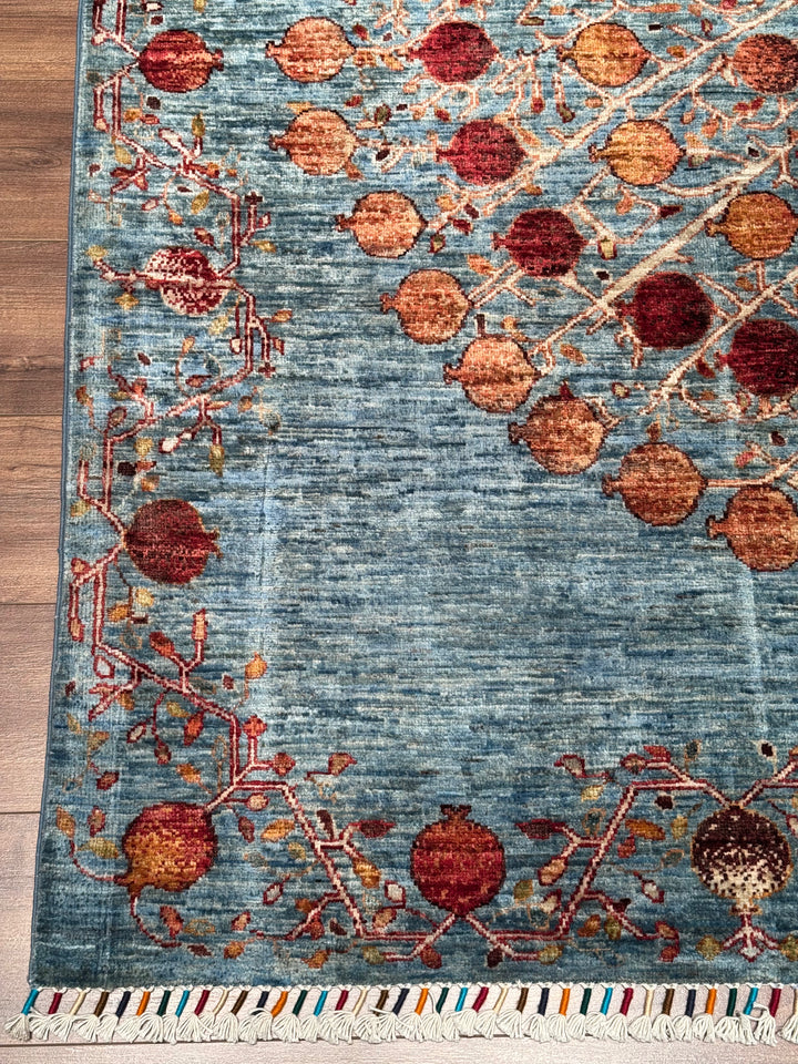 Nar Ağacı Orijinal El Dokuması Mavi Kök Boya Yün Halı 171x242 4.14 Metrekare - 5x8 ft