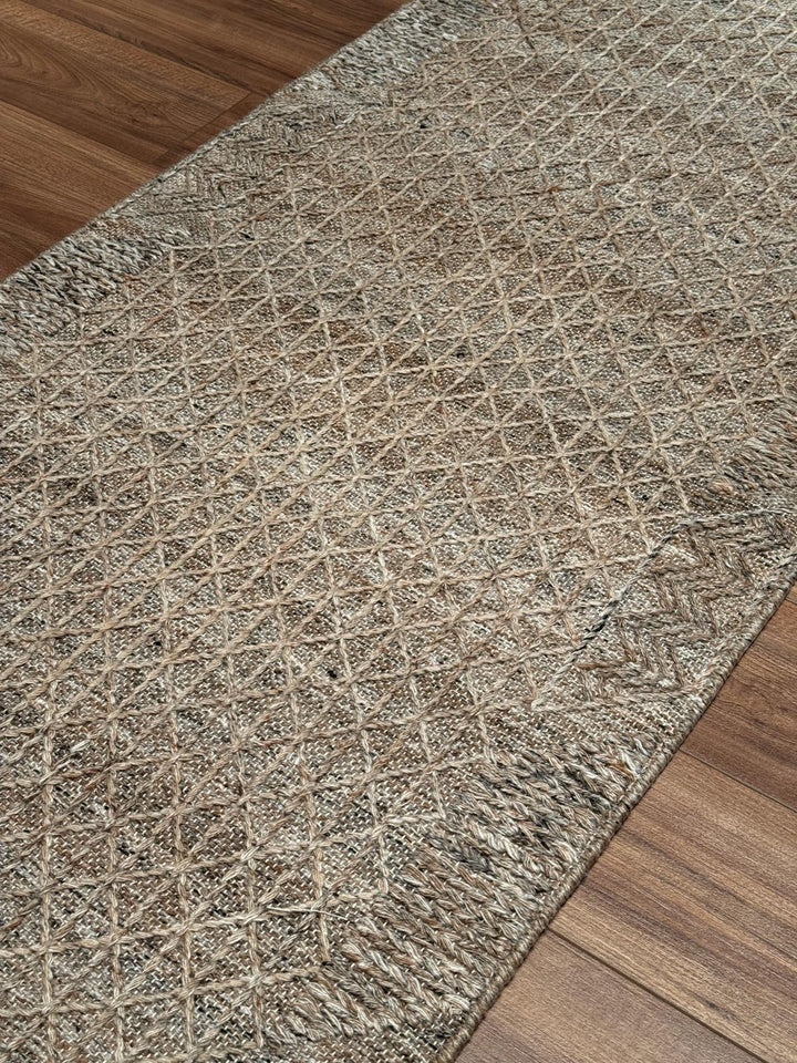 İskandinav Orijinal El Dokuması Koyu Bej Yün Halı