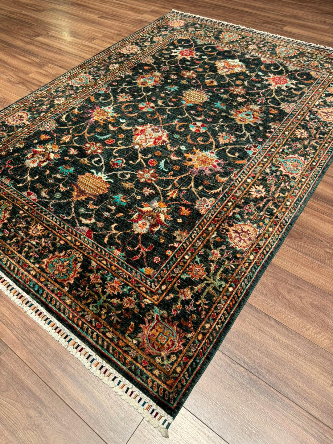 Sultani Binbirgece Orijinal El Dokuması Yeşil Kök Boya Yün Halı 170x237 4.03 Metrekare - 5x8