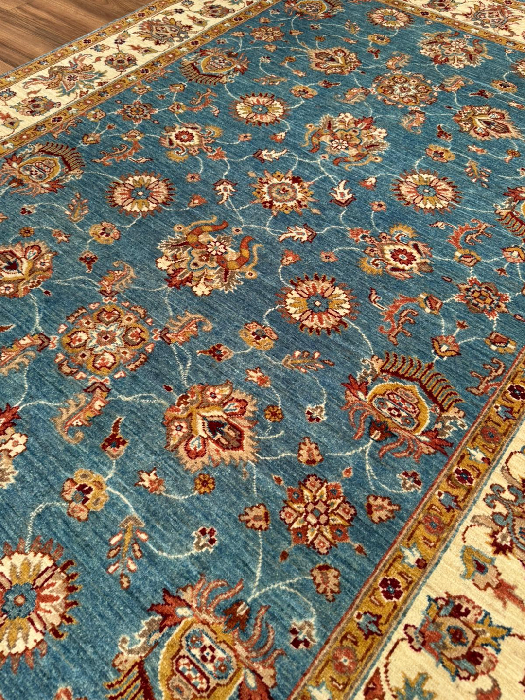 Uşak Original Handwoven Blue Root Dye Wool Rug 174x242 cm (4.21 square meters) - 6x8 ft