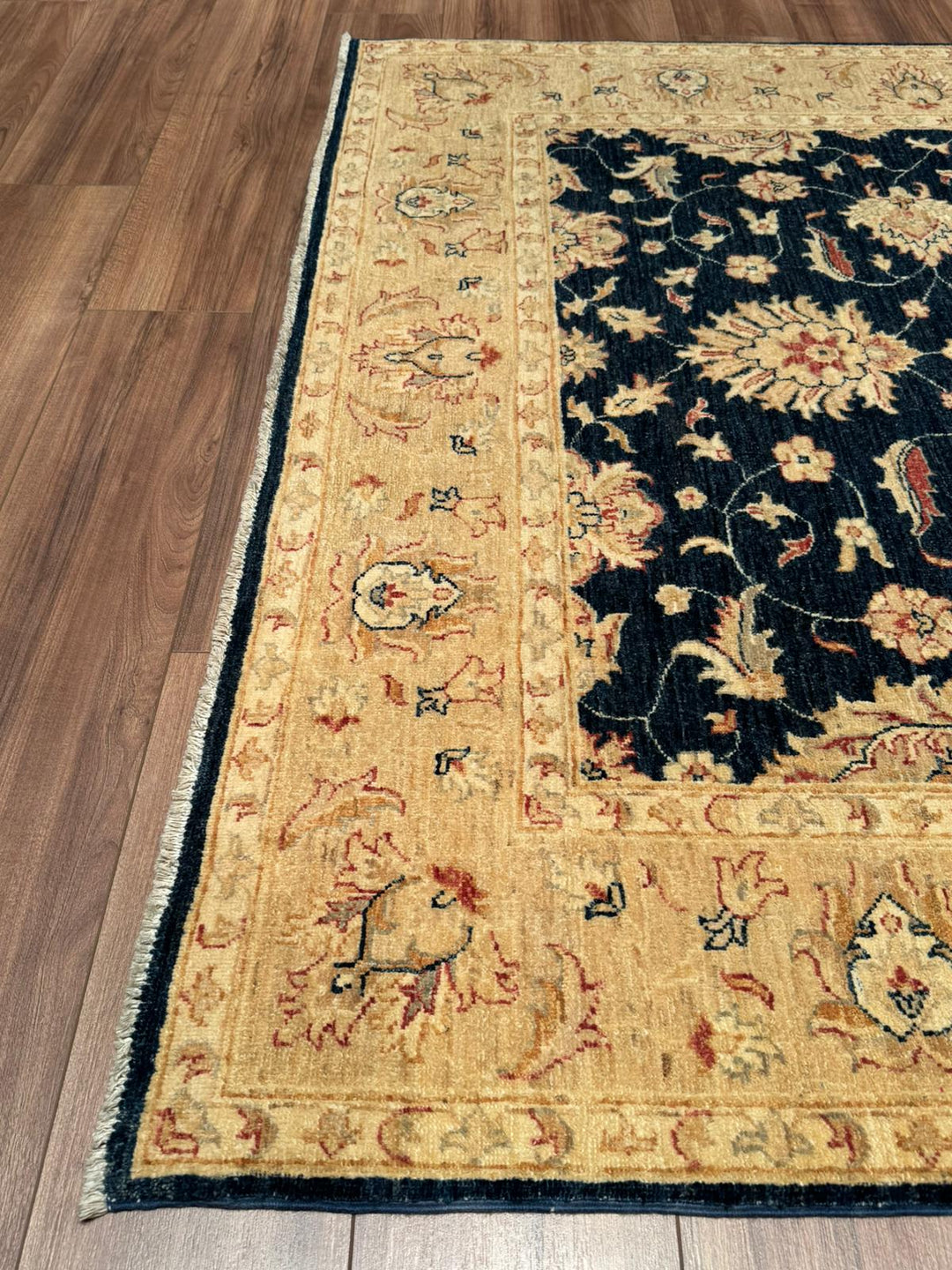 Uşak Original Handwoven Dark Blue Root Dye Wool Rug 170x238 cm (4.05 square meters) - 6x8 ft