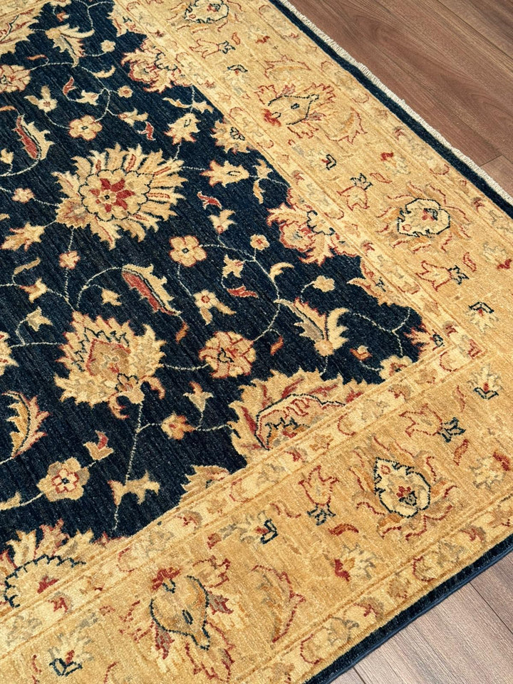 Uşak Original Handwoven Dark Blue Root Dye Wool Rug 170x238 cm (4.05 square meters) - 6x8 ft