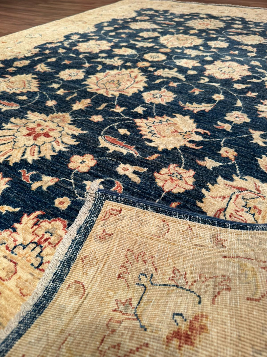 Uşak Original Handwoven Dark Blue Root Dye Wool Rug 170x238 cm (4.05 square meters) - 6x8 ft