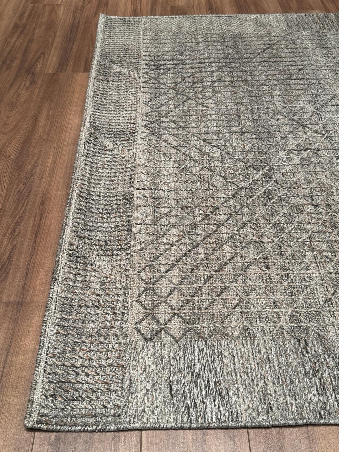 İskandinav Orijinal El Dokuması Koyu Kahverengi Yün Halı