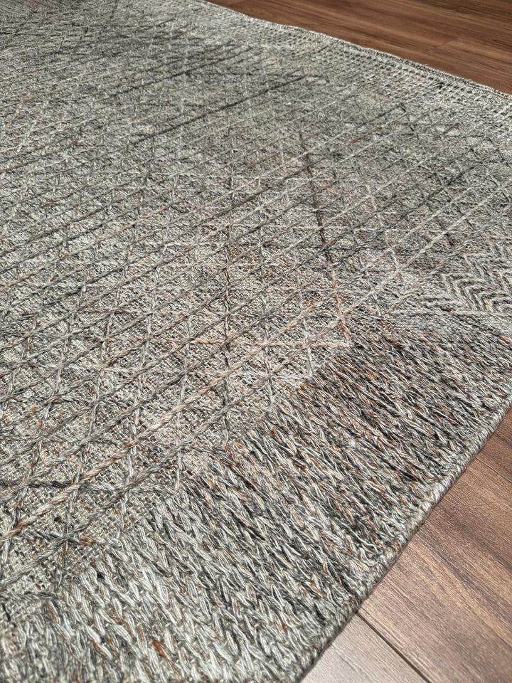 İskandinav Orijinal El Dokuması Koyu Kahverengi Yün Halı