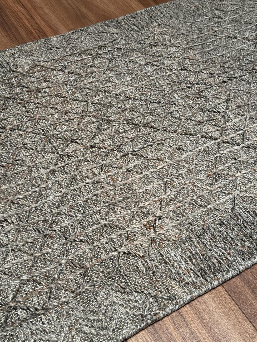 İskandinav Orijinal El Dokuması Koyu Kahverengi Yün Halı