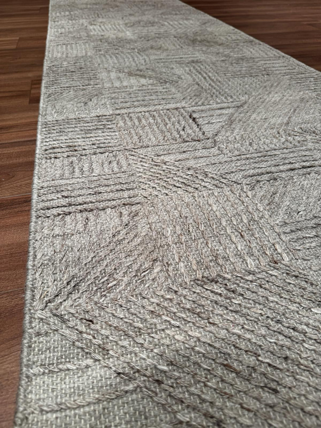 İskandinav Orijinal El Dokuması Açık Kahverengi Yün Halı