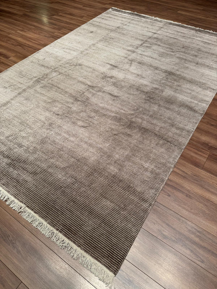 8/22 Orijinal El Dokuması Düz Açık Kahverengi Yün Viskon Halı