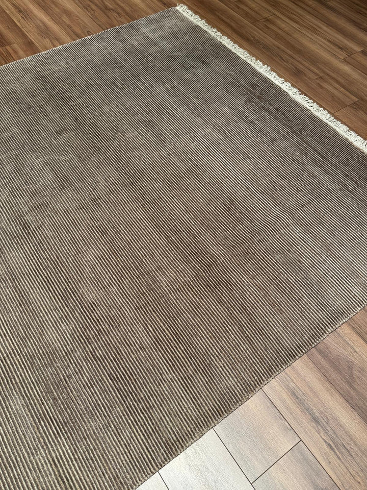 8/22 Orijinal El Dokuması Düz Açık Kahverengi Yün Viskon Halı