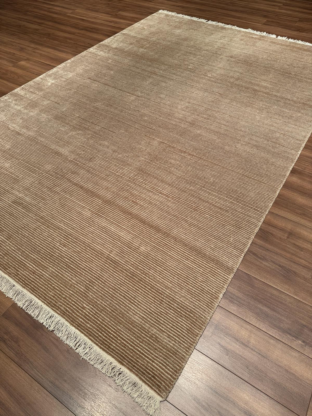 8/22 Orijinal El Dokuması Düz Açık Bej Yün Viskon Halı