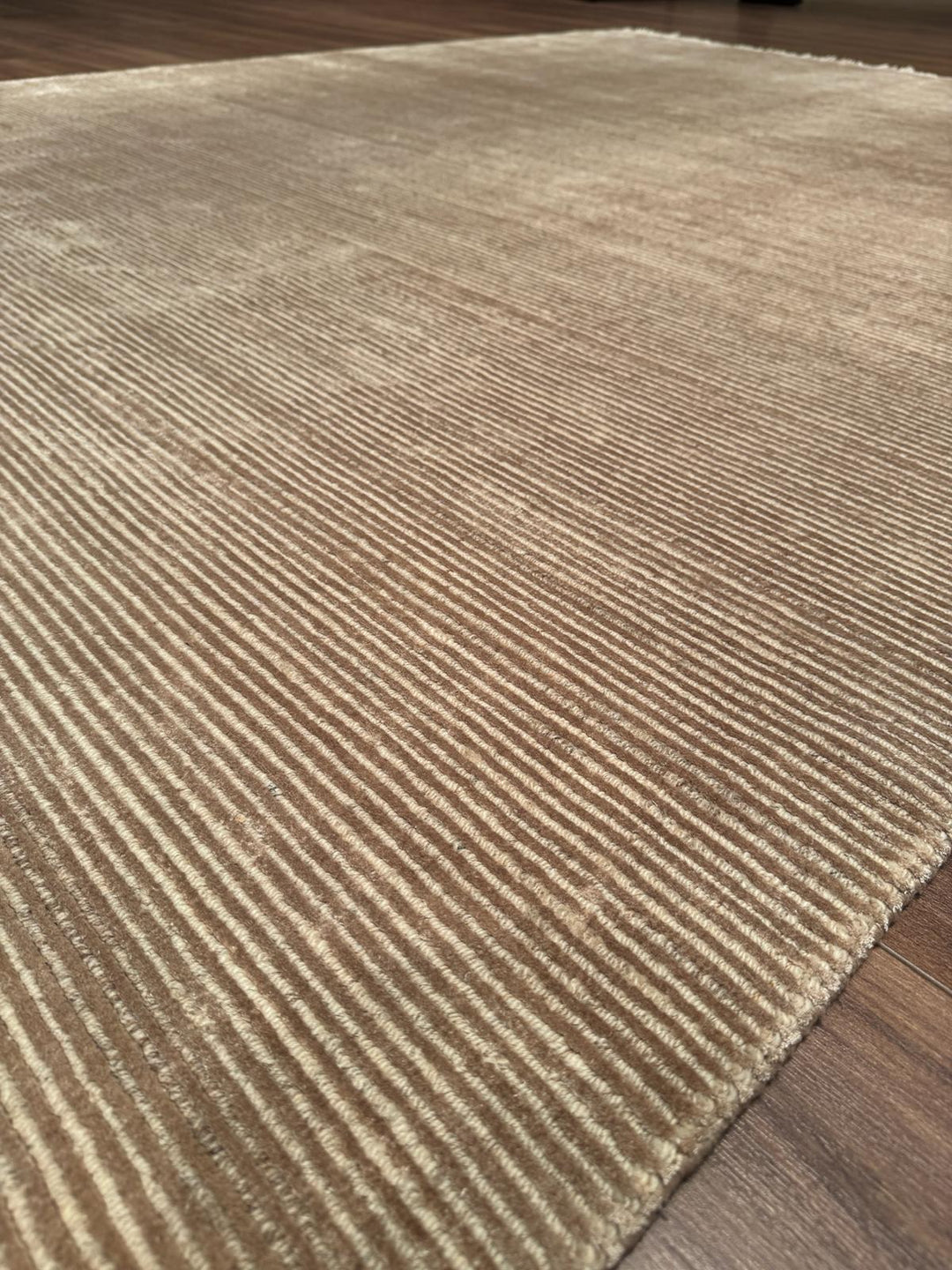 8/22 Orijinal El Dokuması Düz Açık Bej Yün Viskon Halı