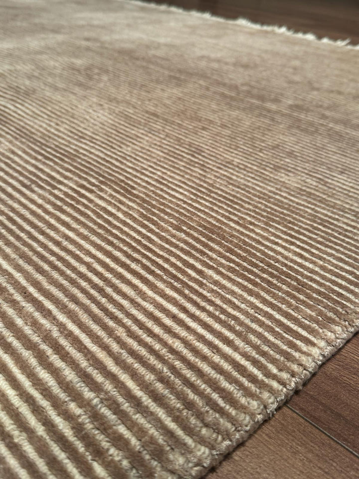 8/22 Orijinal El Dokuması Düz Açık Bej Yün Viskon Halı