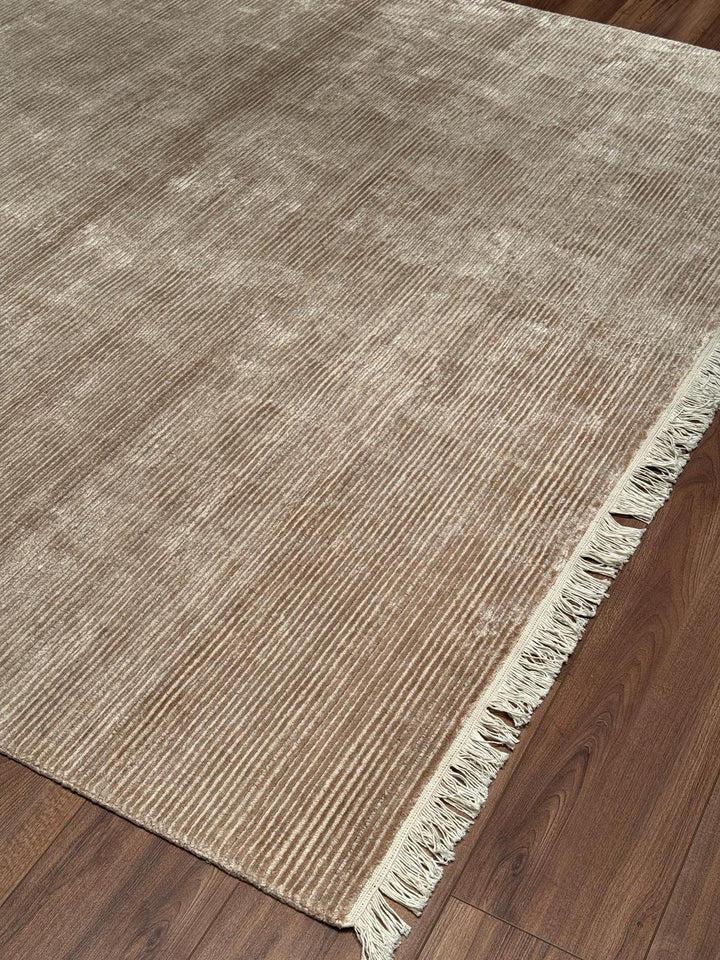 8/22 Orijinal El Dokuması Düz Açık Bej Yün Viskon Halı