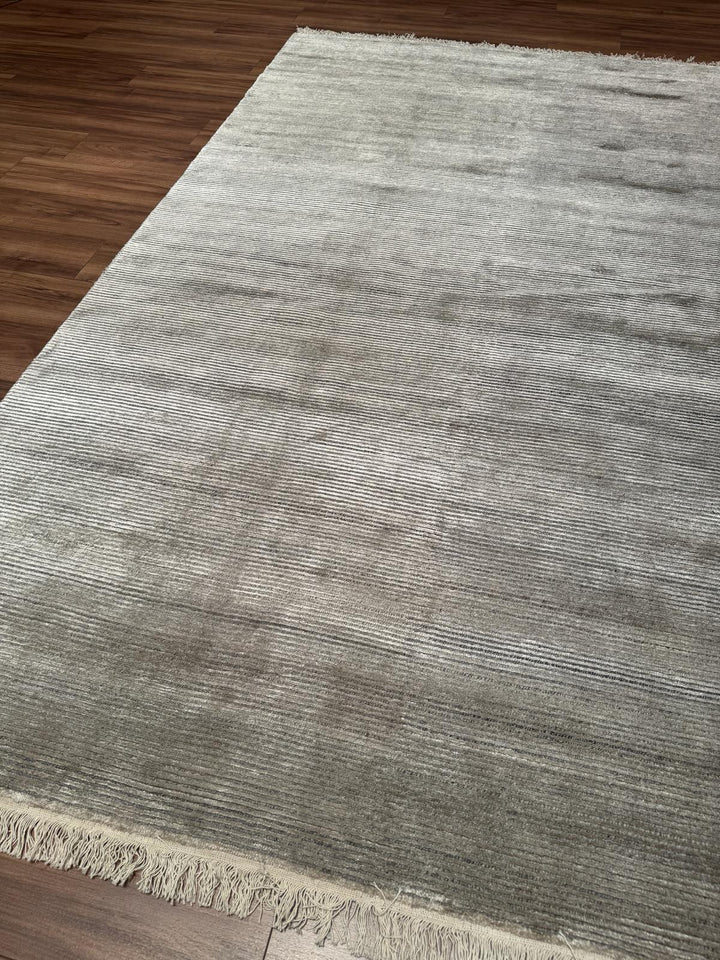 8/22 Orijinal El Dokuması Düz Gri Yün Viskon Halı