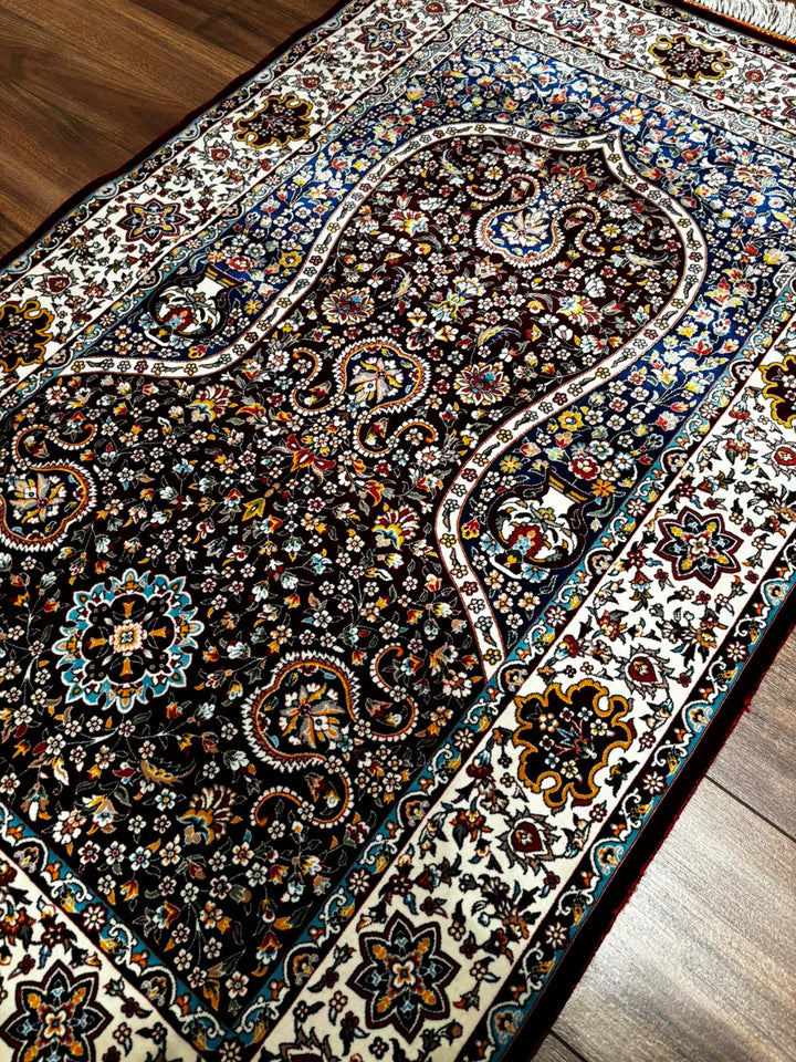 İran Kırmızı Seccade 0.80x120 0.96 Metrekare Namazlık - 2x4 ft