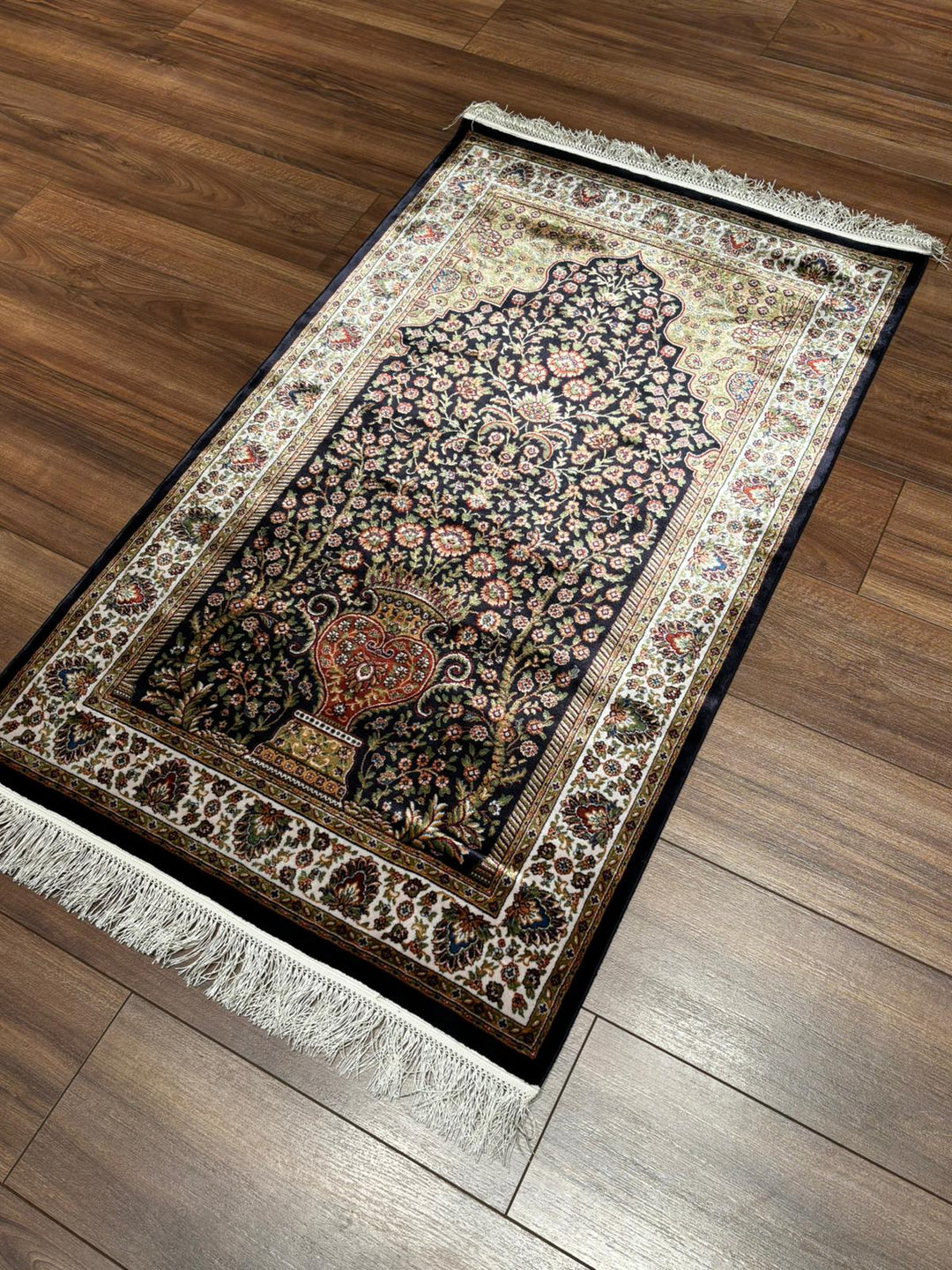 سجادة صلاة بلون أزرق داكن وبيج، مقاس 0.80 × 125 سم، متر مربع واحد - 2 × 4 قدم 