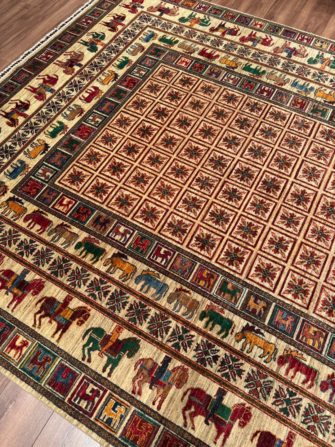 Pazırık Orijinal El Dokuması Bej Kök Boya Yün Halı 242x301 7.28 Metrekare - 8x10 ft