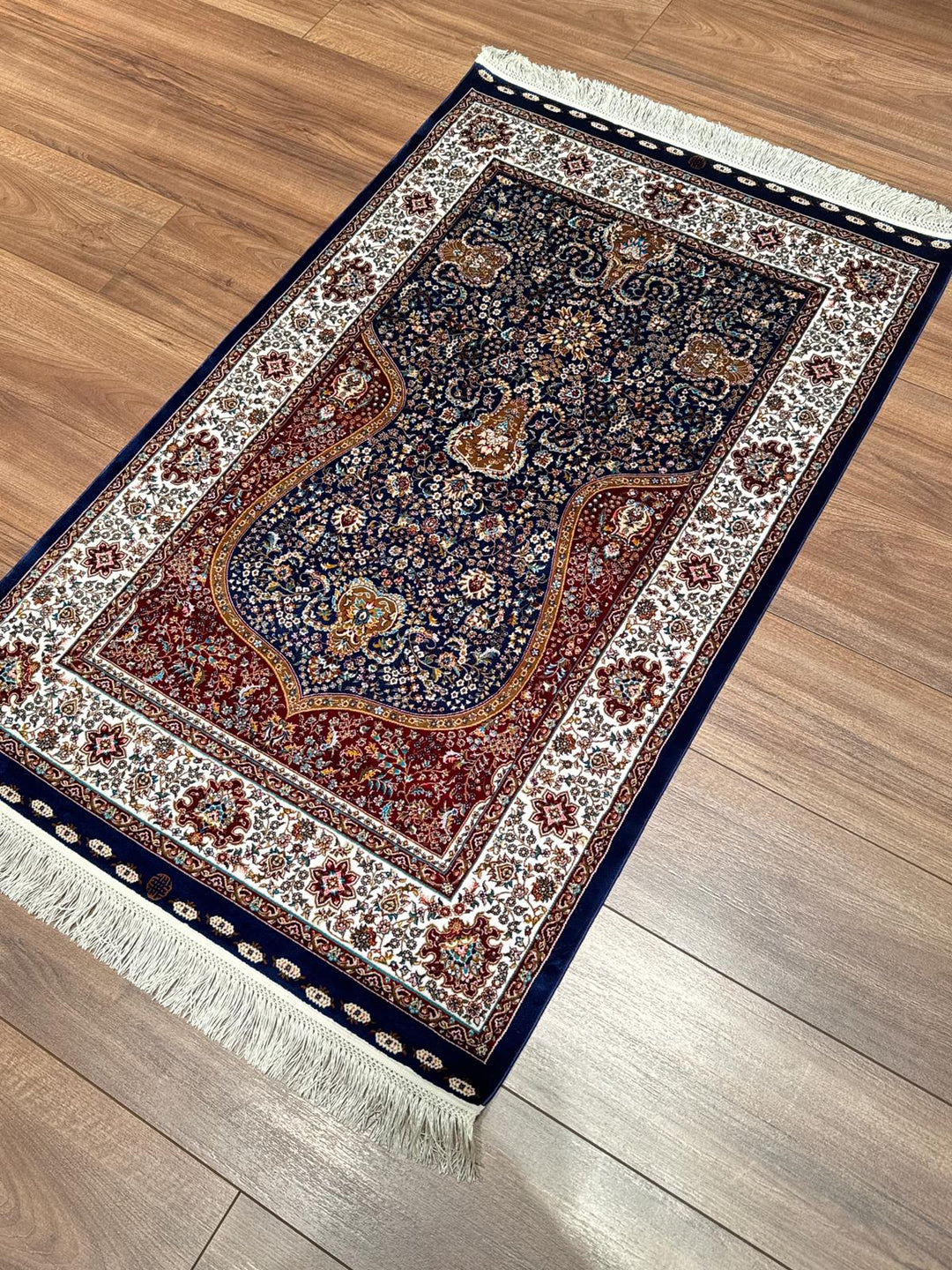 İran Koyu Mavi - Krem Seccade 0.80x125 1 Metrekare Namazlık - 2x4 ft