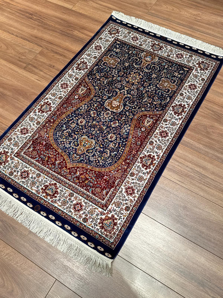 İran Koyu Mavi - Krem Seccade 0.80x125 1 Metrekare Namazlık - 2x4 ft