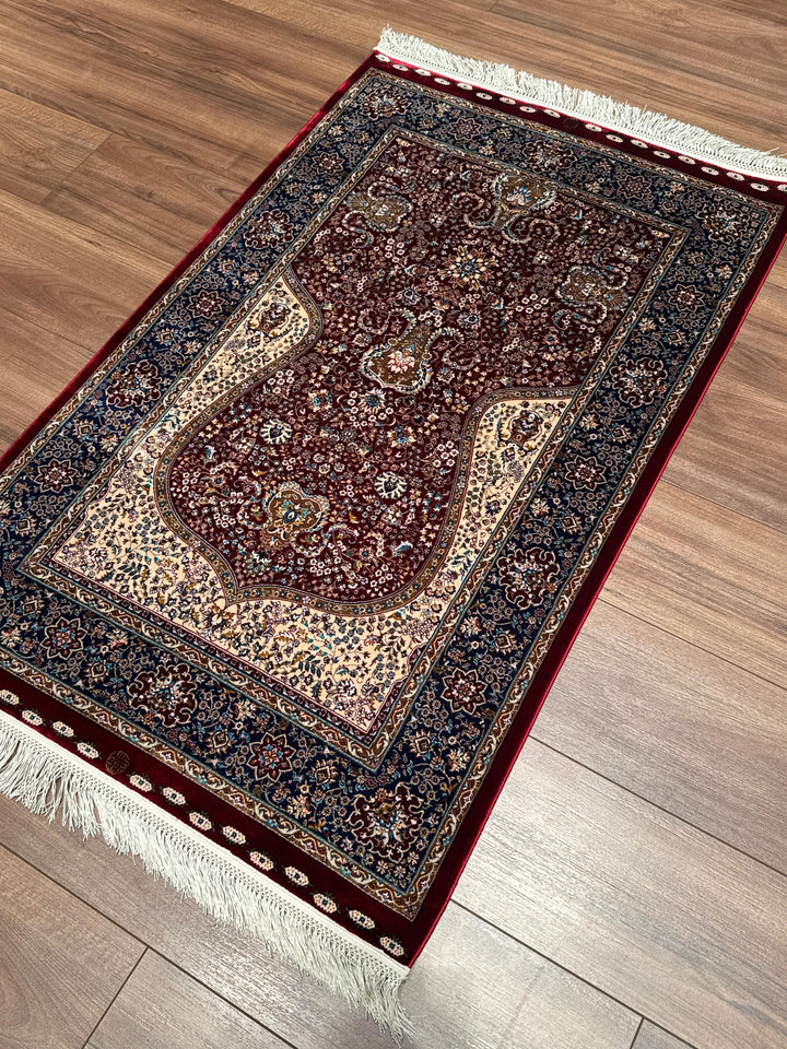 İran Bordo - Koyu Mavi Seccade 0.80x125 1 Metrekare Namazlık - 2x4 ft