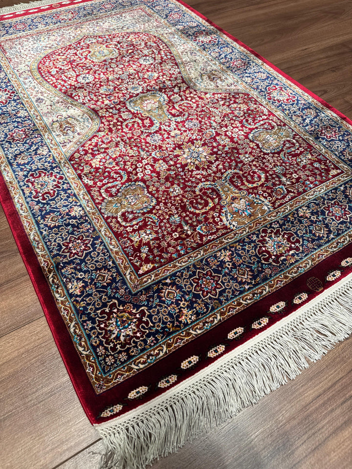 İran Bordo - Koyu Mavi Seccade 0.80x125 1 Metrekare Namazlık - 2x4 ft