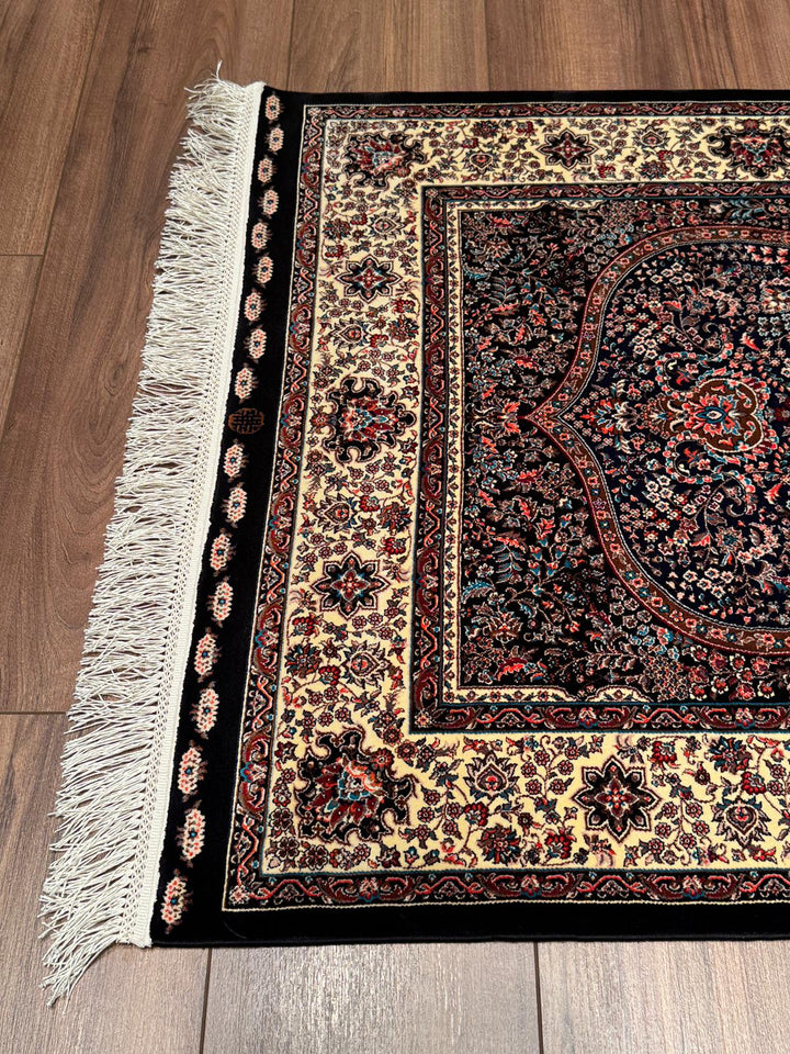 İran Siyah - Krem Seccade 0.80x125 1 Metrekare Namazlık - 2x4 ft