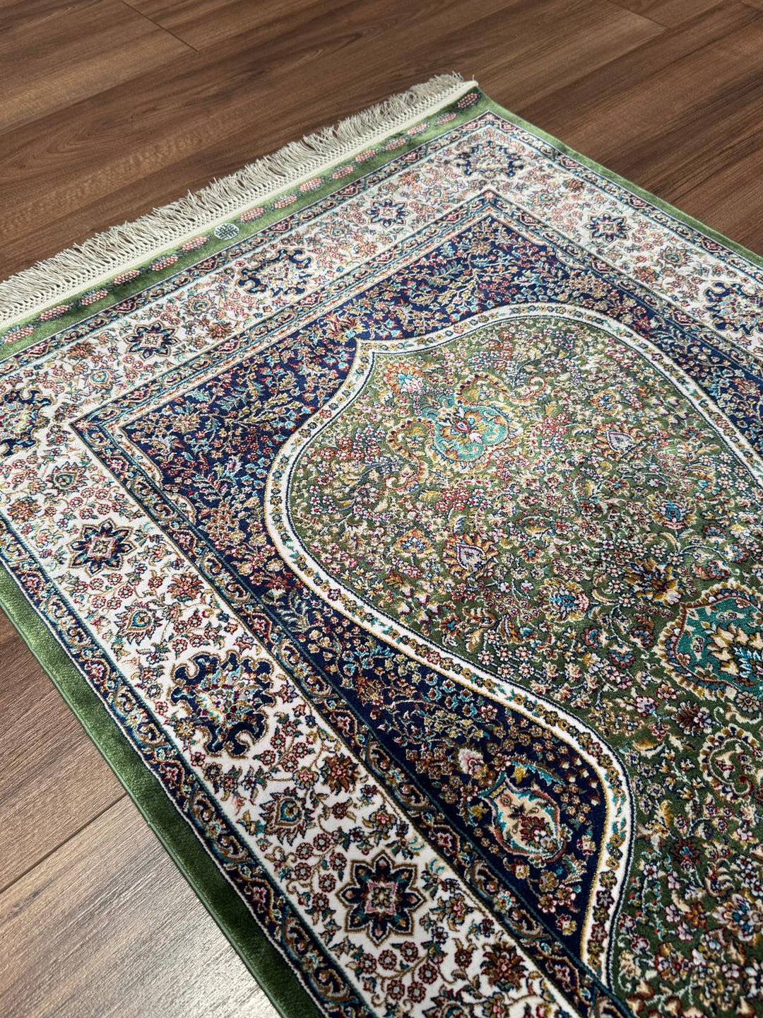 İran Yeşil - Krem Seccade 0.80x125 1 Metrekare Namazlık - 2x4 ft